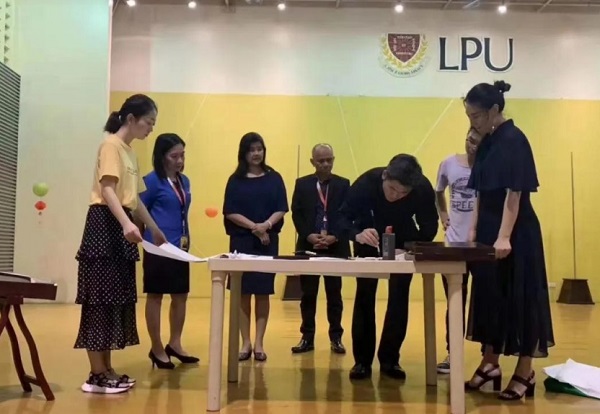 海外全日制博士，可國內在職就讀，可教育部認證！