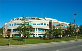 加拿大高貴林學院